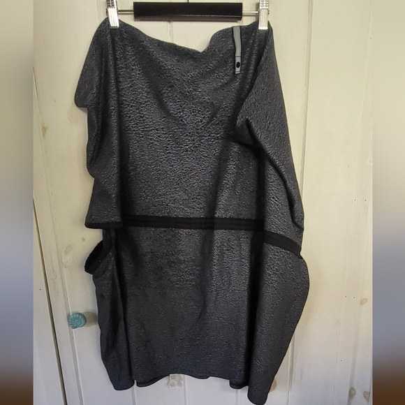 Lululemon Vinyasa Wrap Running Jacquard Blue Denim Scarf - Picture 7 of 10